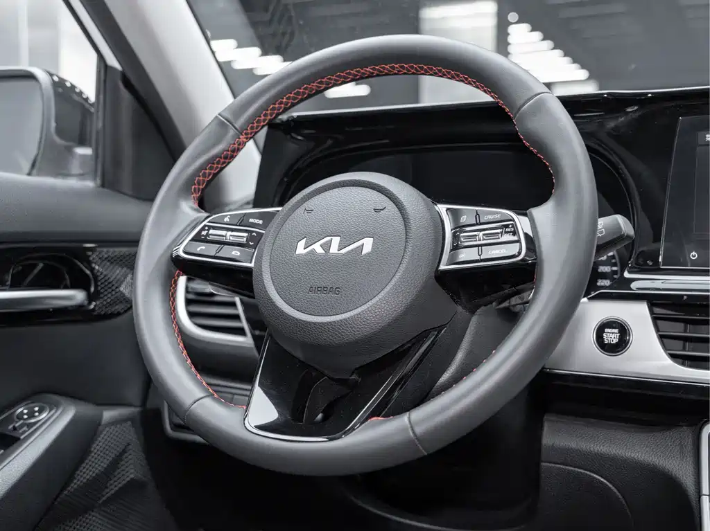 Kia KX3 Proud Running 2022 — фото 18