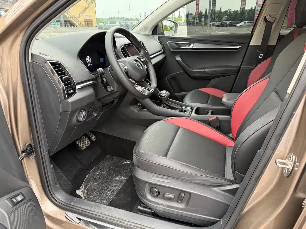 Skoda Karoq 2022 — фото 10