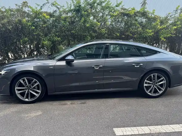 Audi A7 2025