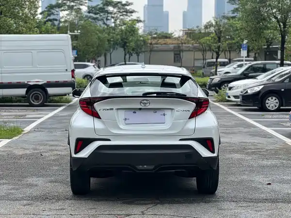 Toyota C-HR 2023