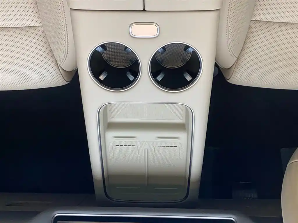 Li Auto i8 2026 — фото 28
