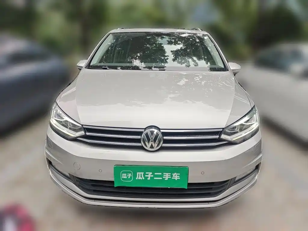 Volkswagen Touran 2016 — фото 24