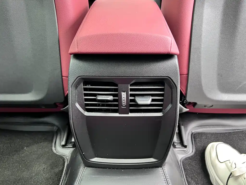 BMW 4 Series 2025 — фото 17