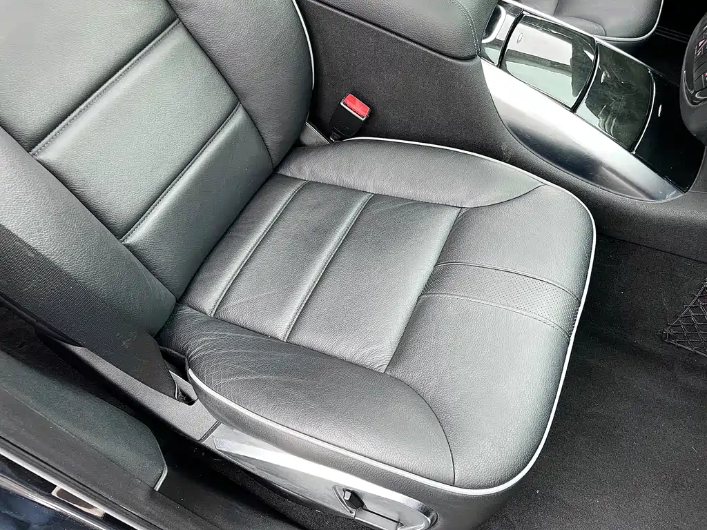 Mercedes-Benz R-Class 2018 — фото 11