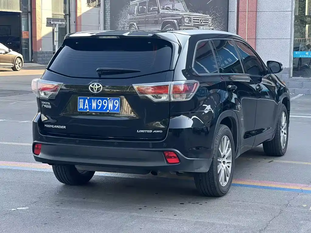 Toyota Highlander 2015 — фото 9