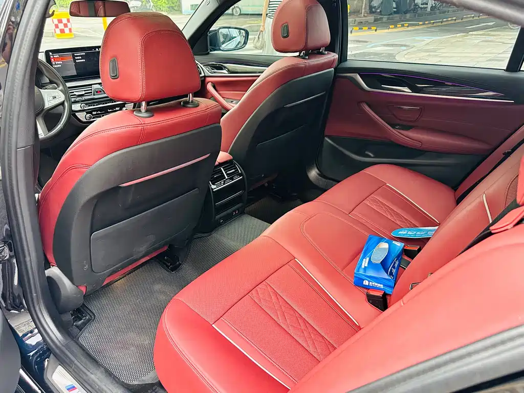 BMW 5 Series 2023
