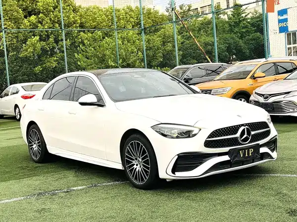 Mercedes-Benz C-Class 2025