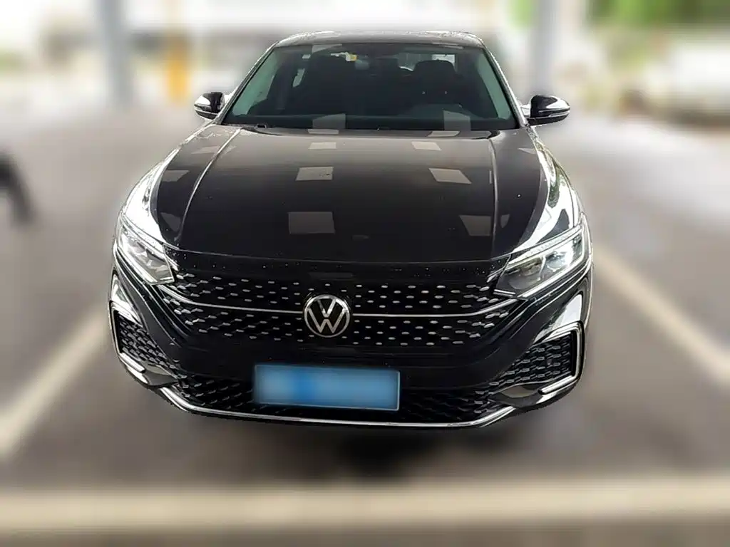 Volkswagen Passat 2024