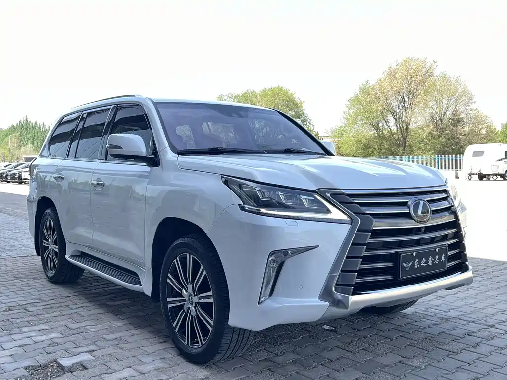Lexus LX 2020 — фото 3