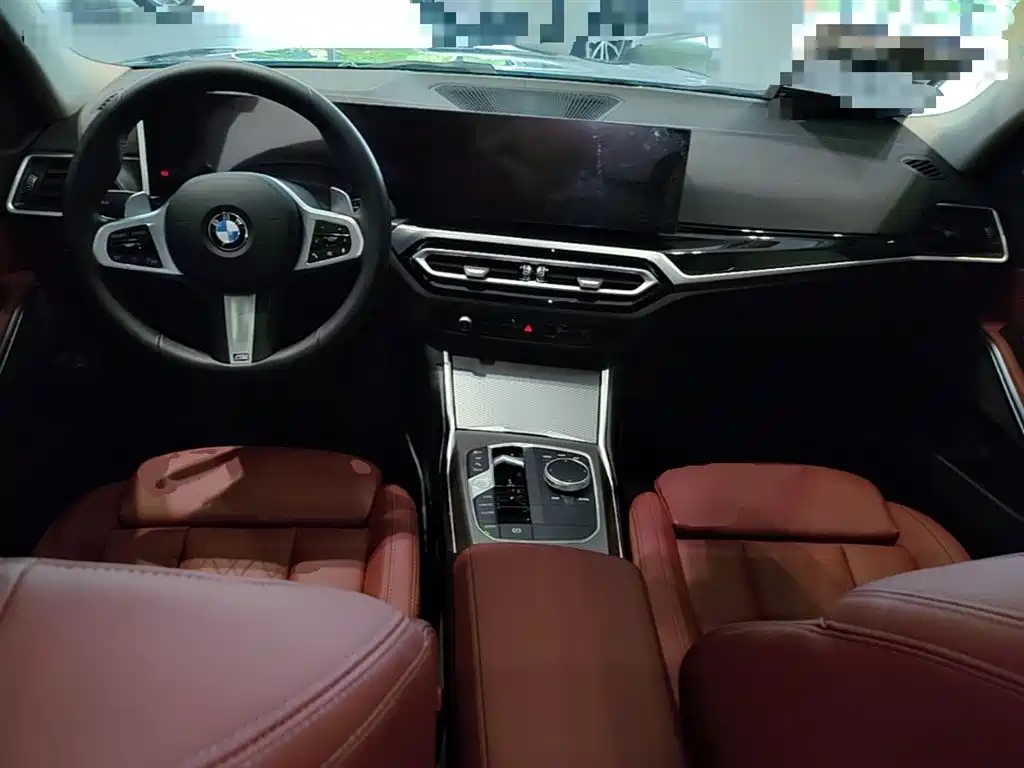 BMW 3 Series 2024 — фото 10