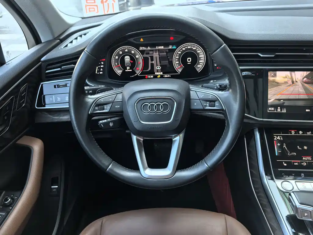 Audi Q7 2020 — фото 15
