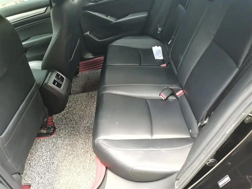 Honda Accord 2018 — фото 15