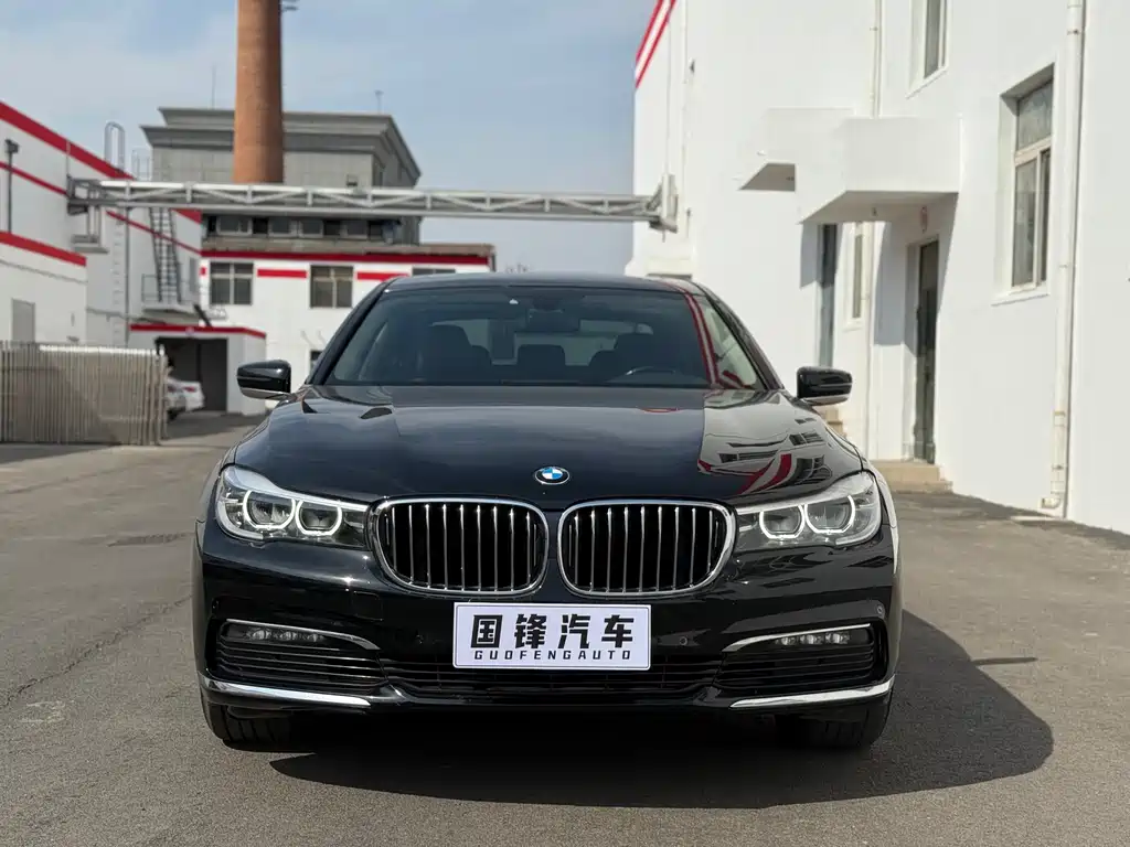 BMW 7 Series 2017 — фото 3