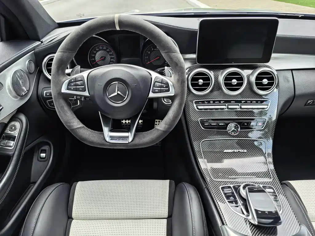 Mercedes-Benz C-Class AMG 2018 — фото 16