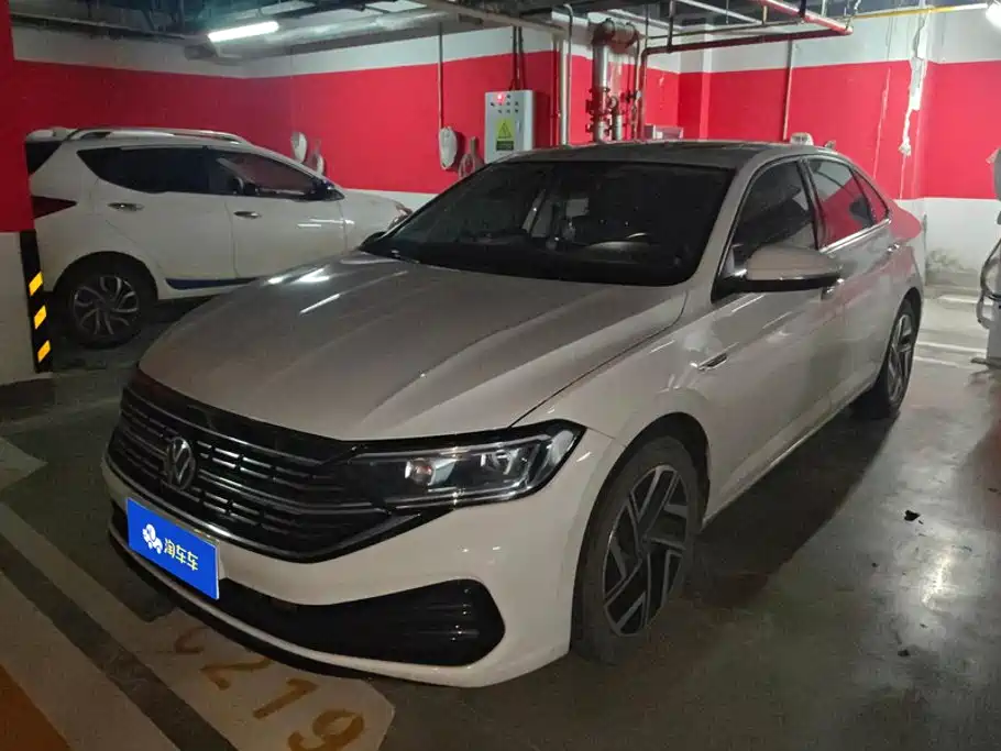 Volkswagen Sagitar 2022