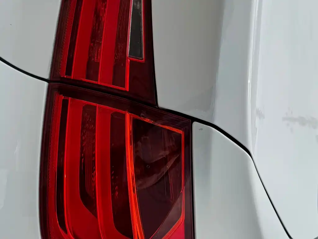 BMW 3 Series 2013 — фото 15