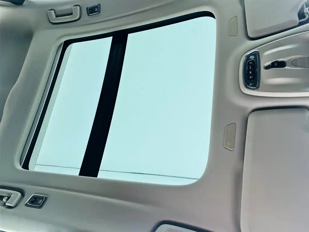 Volvo S90 2019 — фото 16