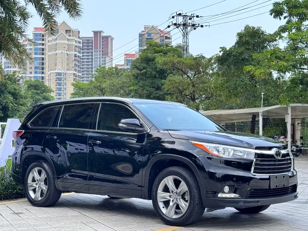 Toyota Highlander 2015 — фото 3