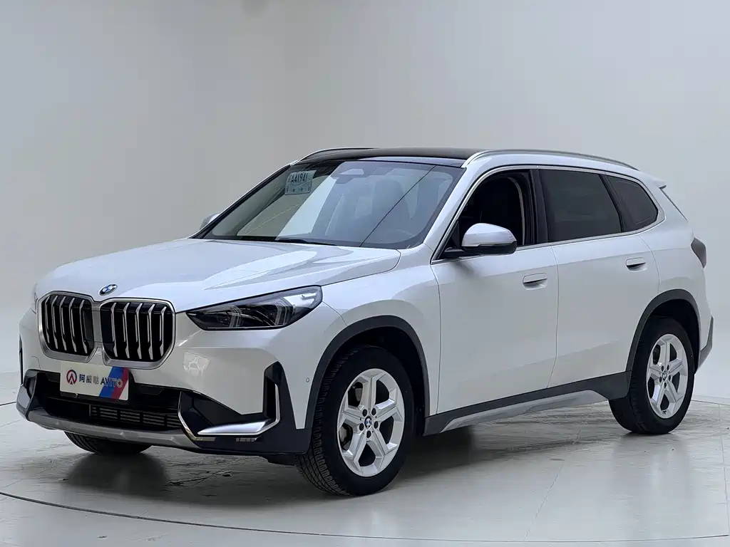 BMW X1 2023 — фото 1