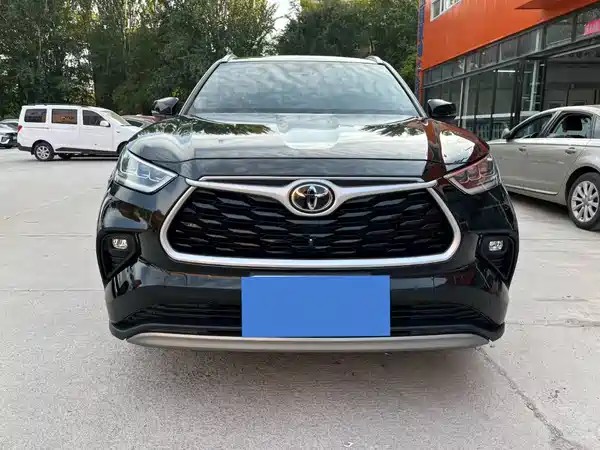 Toyota Highlander 2023