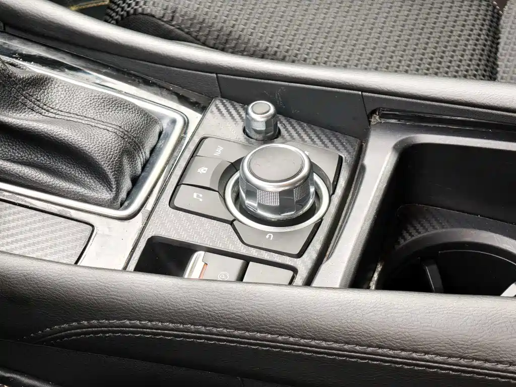 Mazda 3 Angkesela 2017