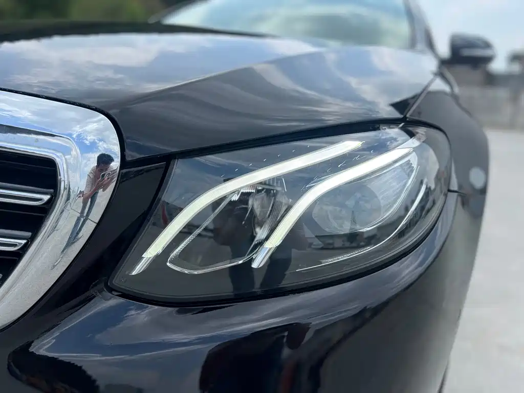 Mercedes-Benz E-Class 2020 — фото 11