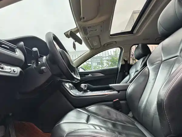Hongqi H5 2022