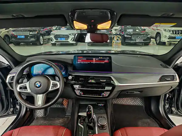 BMW 5 Series 2021