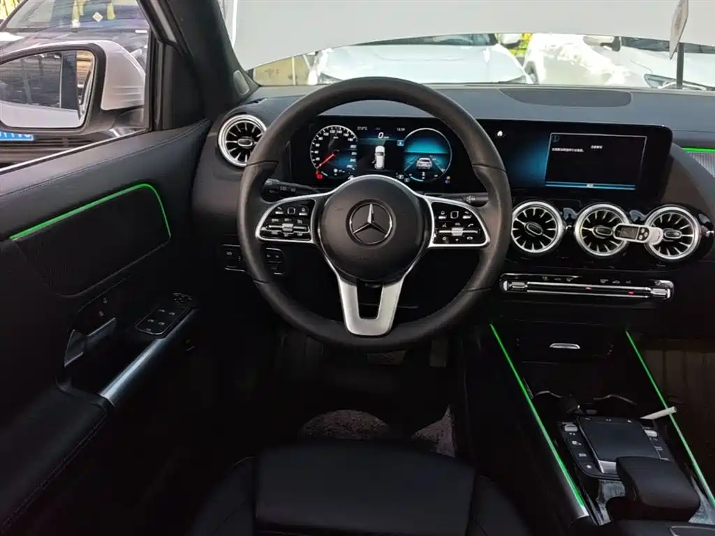 Mercedes-Benz GLA 2022 — фото 11