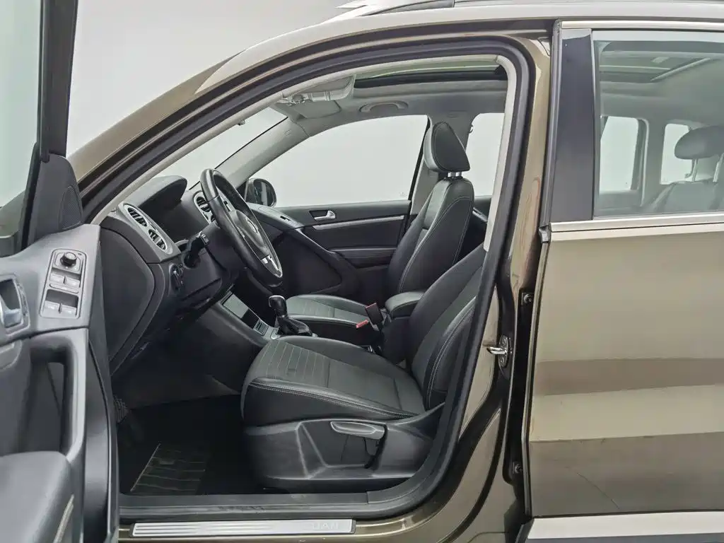Volkswagen Tiguan 2016 — фото 10