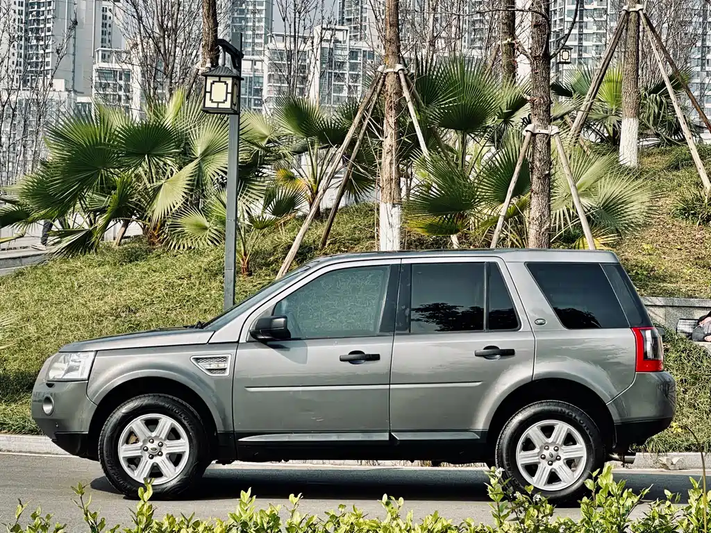 Land Rover Freelander 2 2010 — фото 8
