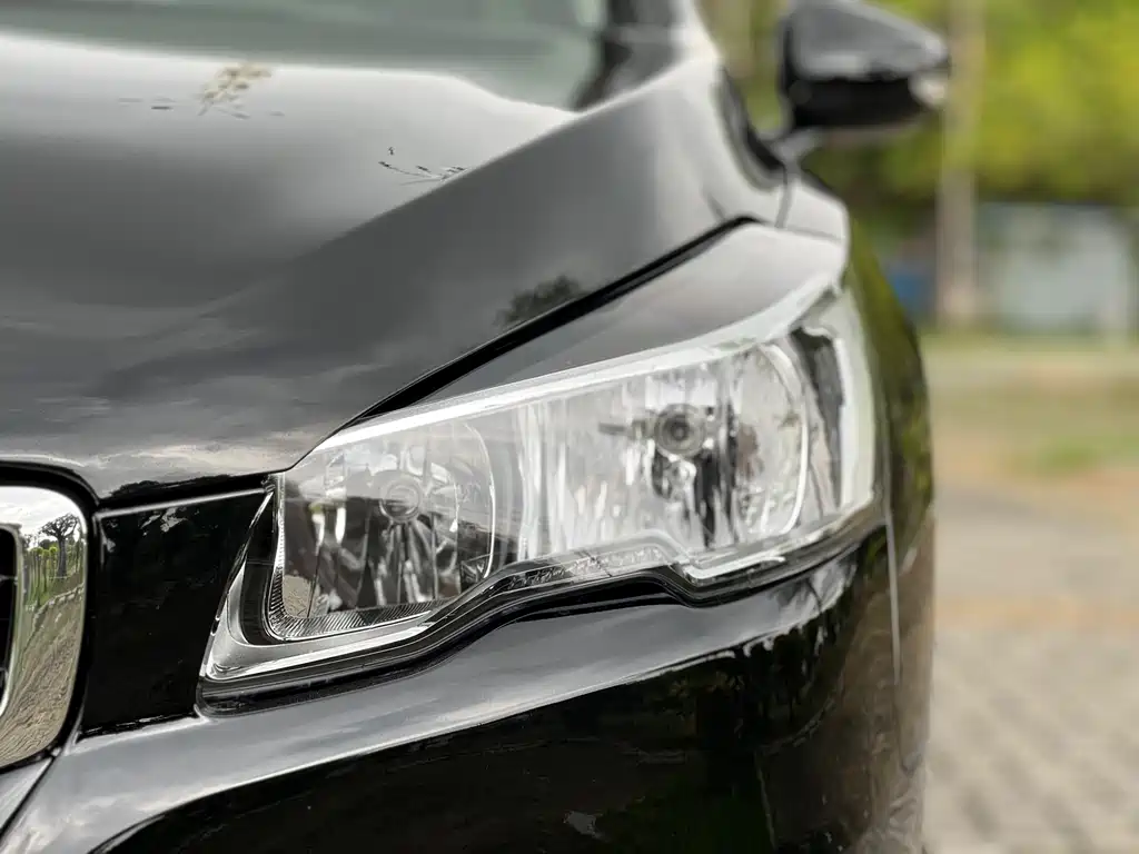 Peugeot 508 2015 — фото 16