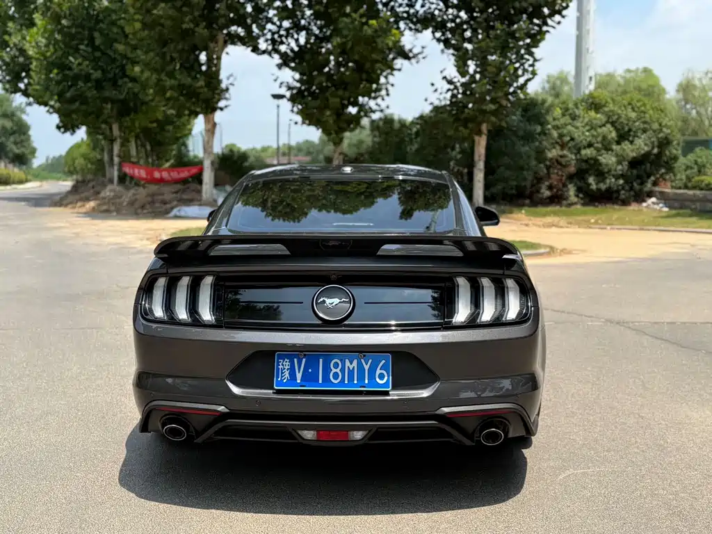 Ford Mustang 2019 — фото 6