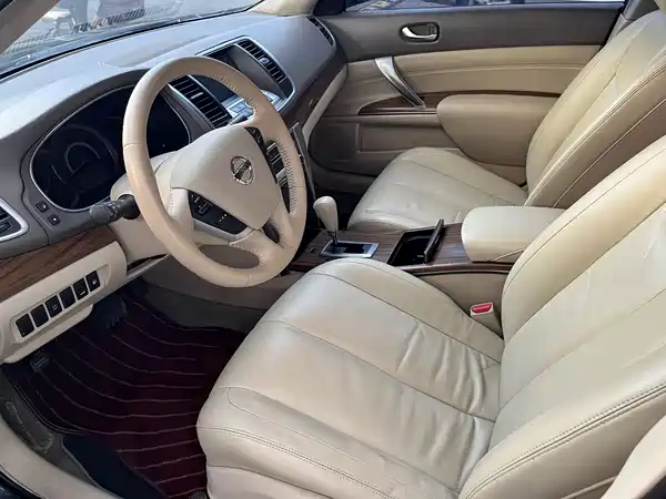 Nissan Teana 2010