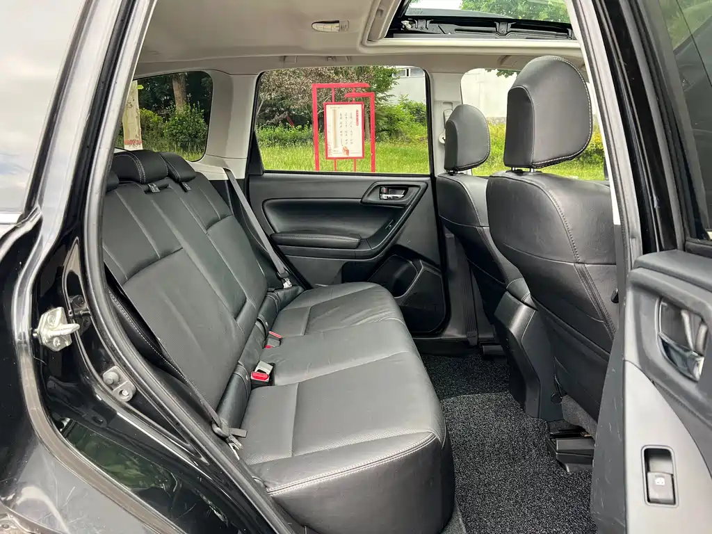 Subaru Forester 2014 — фото 13