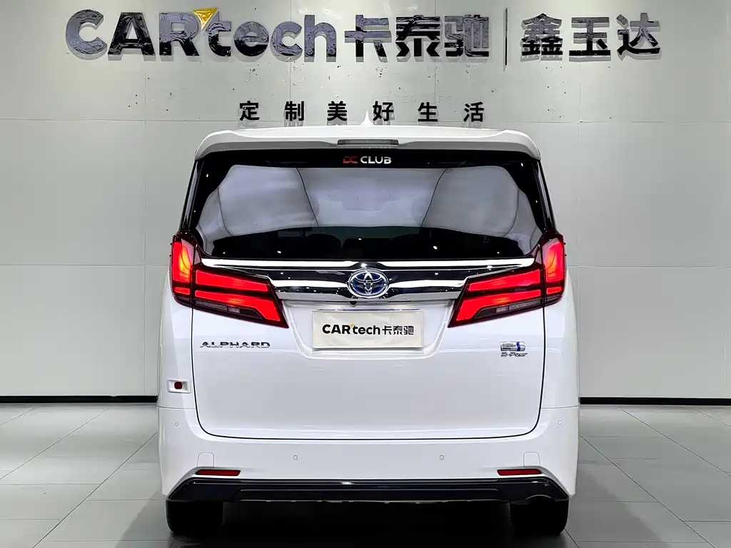 Toyota Alphard 2023 — фото 6