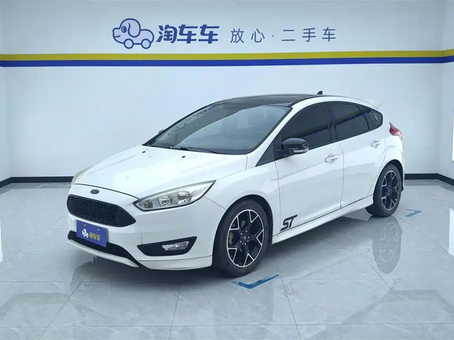 Ford Focus 2017 — фото 1