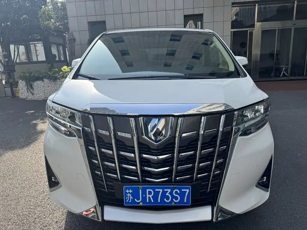 Toyota Alphard 2023 — фото 2