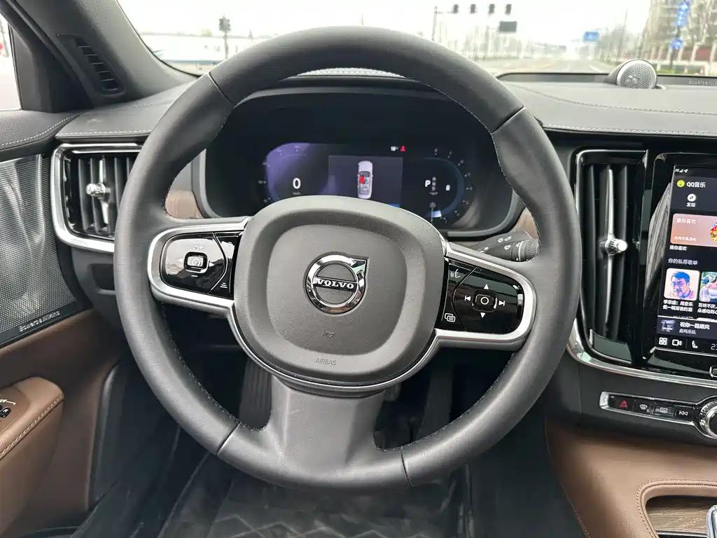 Volvo S90 2024 — фото 18