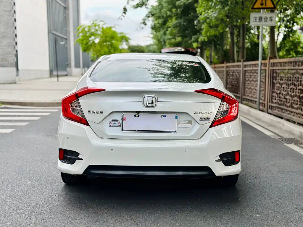 Honda Civic 2019 — фото 5