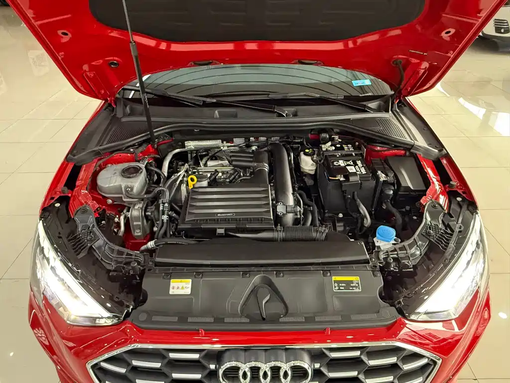 Audi A3 2023 — фото 19