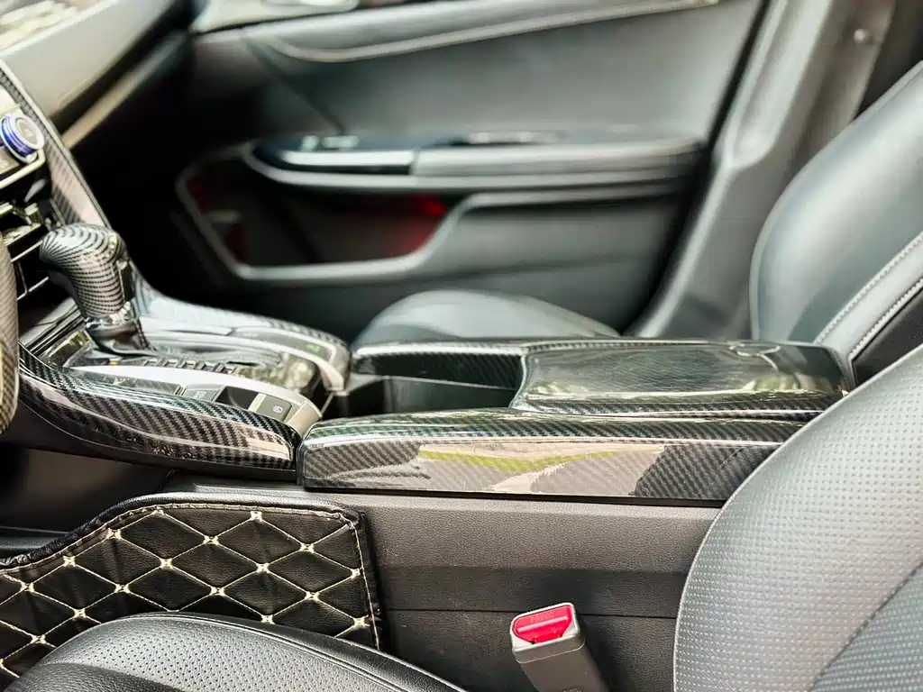 Honda Civic 2019 — фото 17