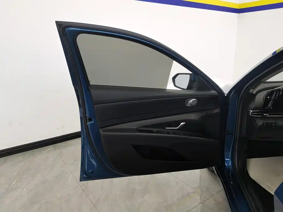 Hyundai Elantra 2020