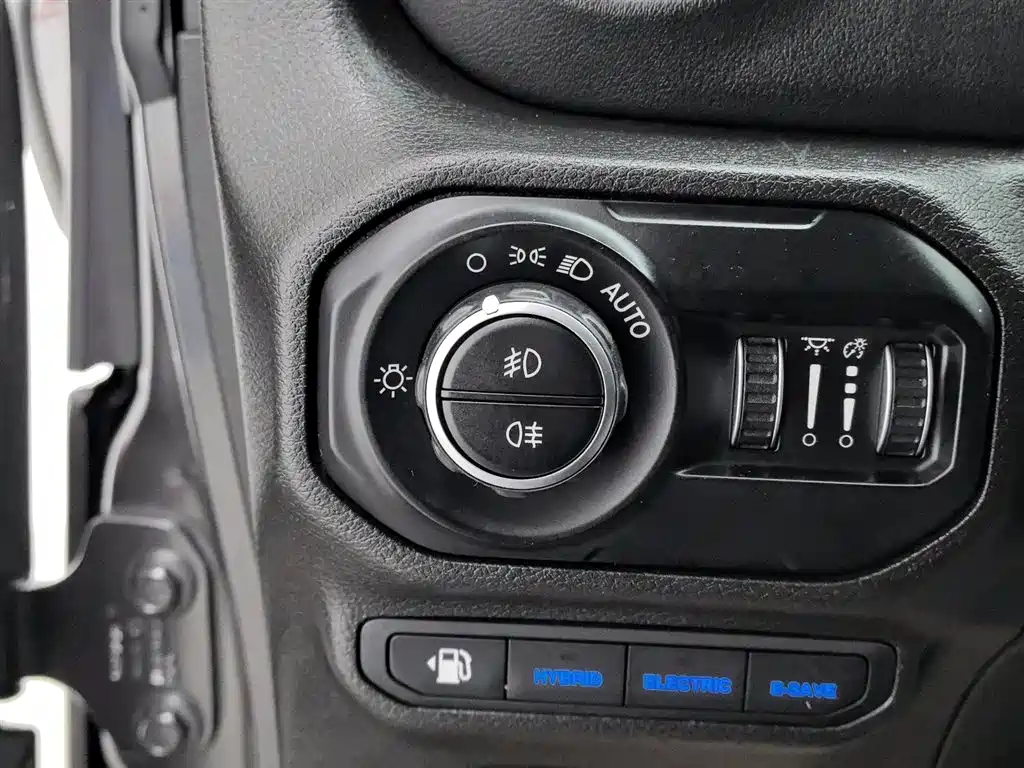 Jeep Wrangler PHEV 2021 — фото 21