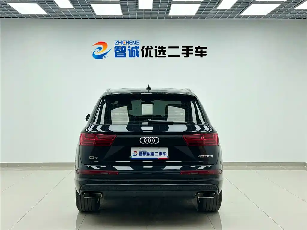 Audi Q7 2017 — фото 3