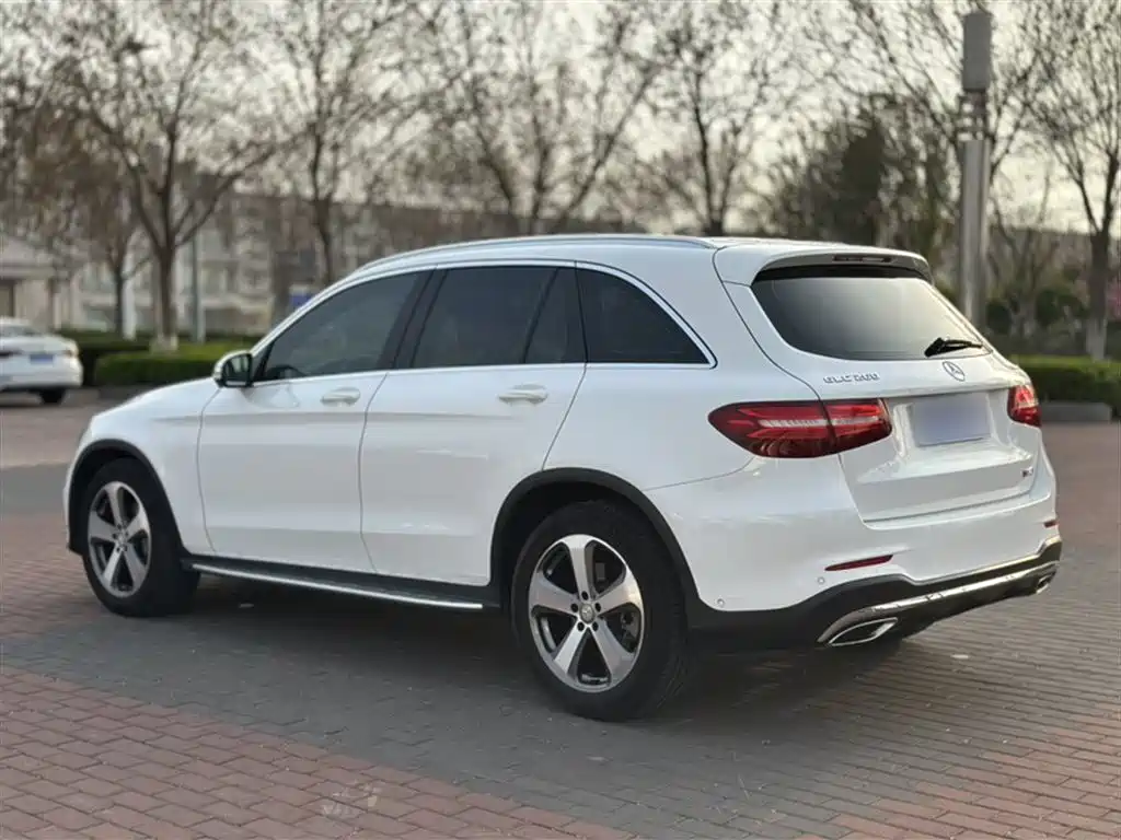 Mercedes-Benz GLC 2016 — фото 13