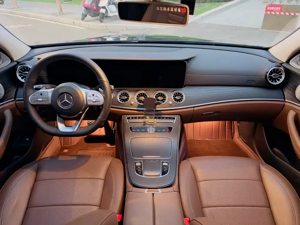 Mercedes-Benz E-Class 2019 — фото 7