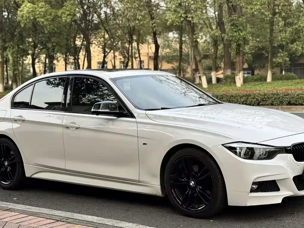 BMW 3 Series 2018 — фото 3
