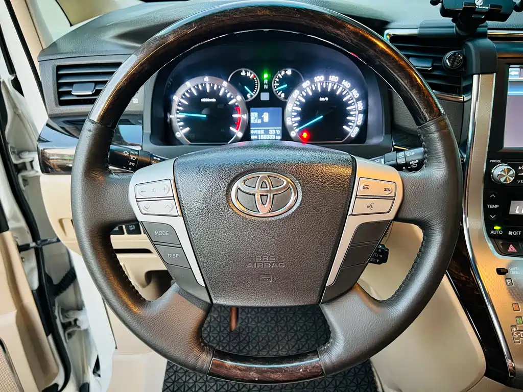 Toyota Alphard 2013 — фото 21
