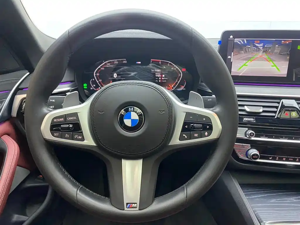 BMW 5 Series 2021 — фото 14